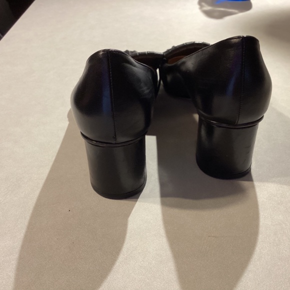 Shoes - Picture 5 of 7